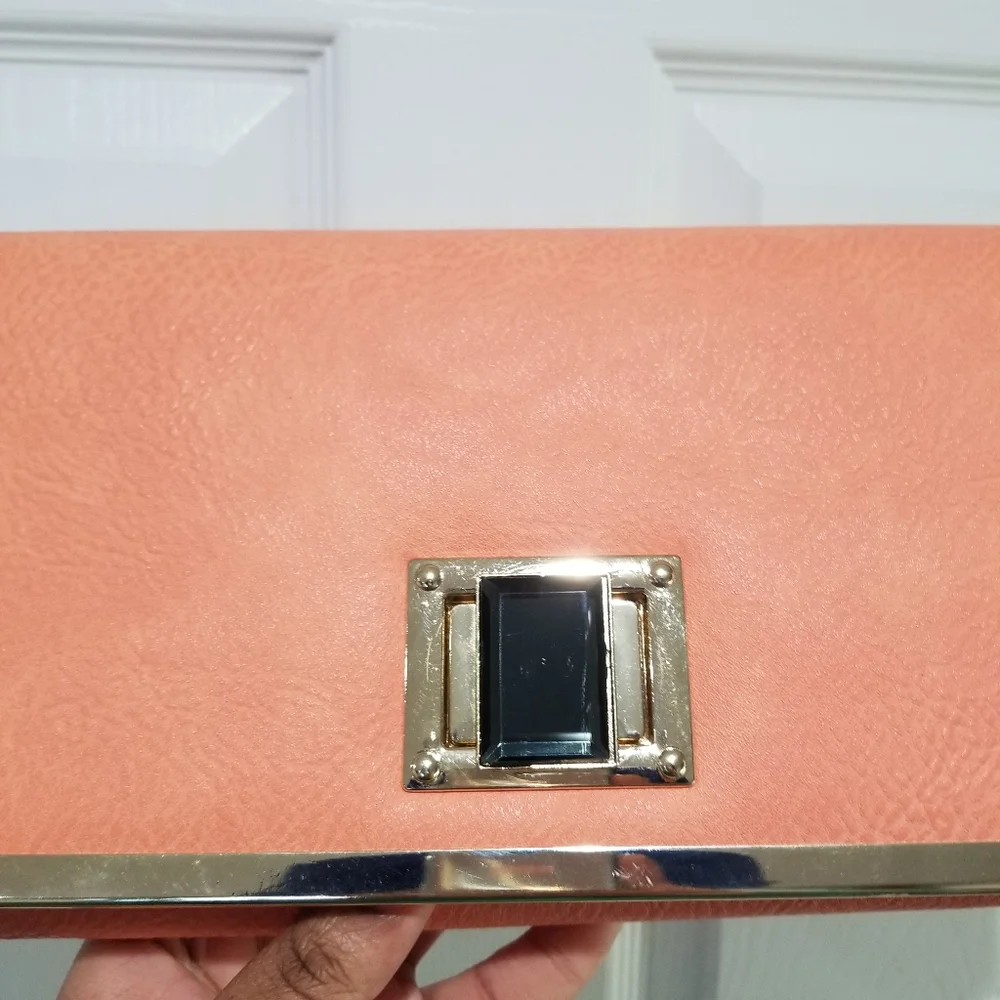 N/A pinky peach